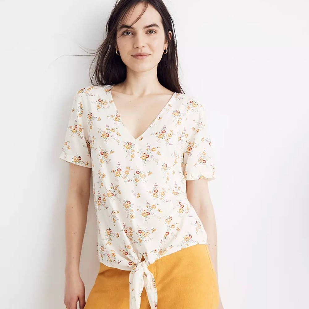 ⭐️2/$20 Madewell Novel Tie-Front Top in Windowbox Floral